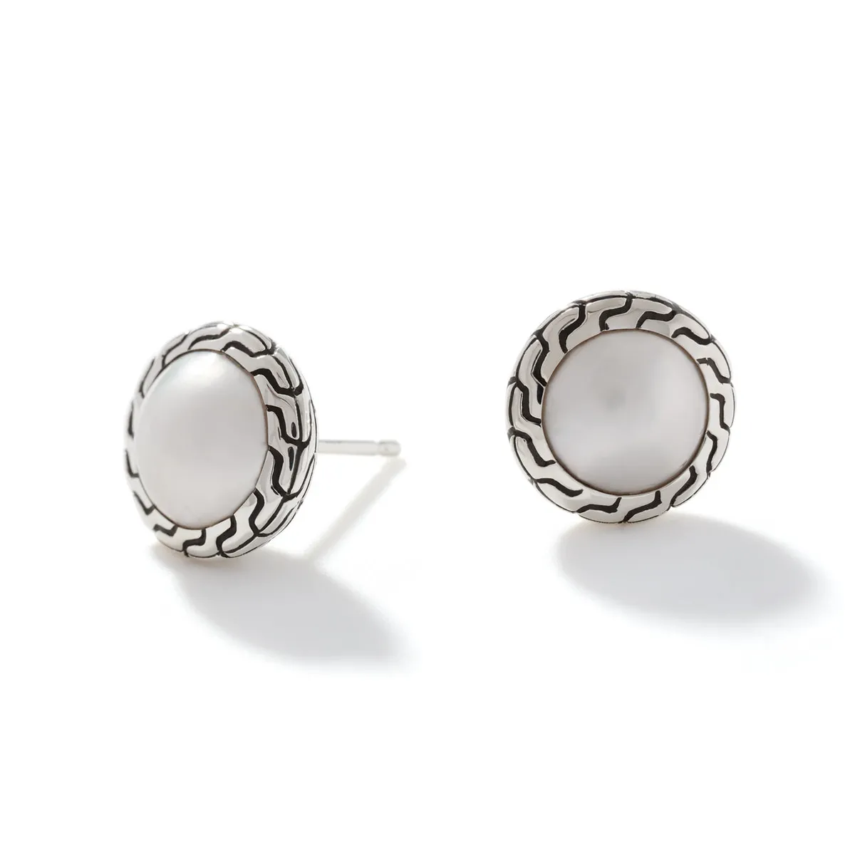 Classic Chain Stud Earring with Mabe Freshwater Pearl by John Hardy