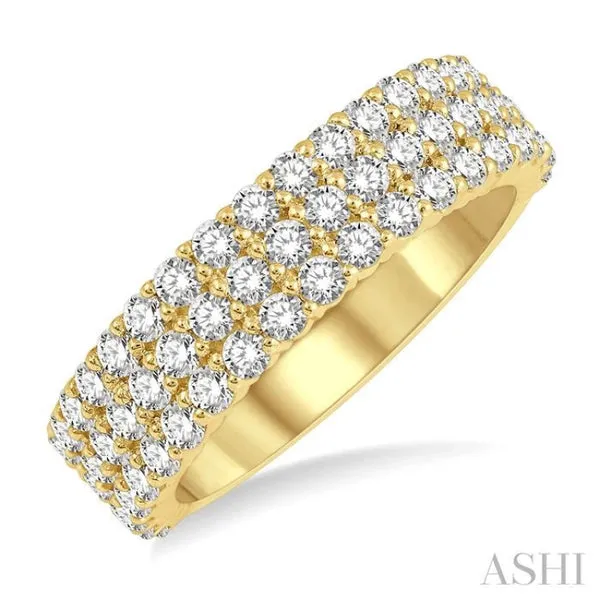 1 1/4 ctw Triple Row Round Cut Diamond Wedding Band in 14K Yellow Gold