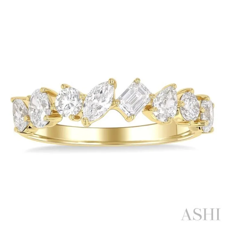1 1/10 Ctw Mixed Shape Diamond Fashion Ring in 14K Yellow Gold
